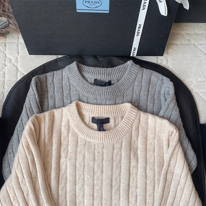 prada crew neck cable knit wool sweater